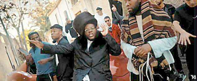 Jewish Humor Central: Orthodox Jewish Rapper Nissim Black Sings a ...