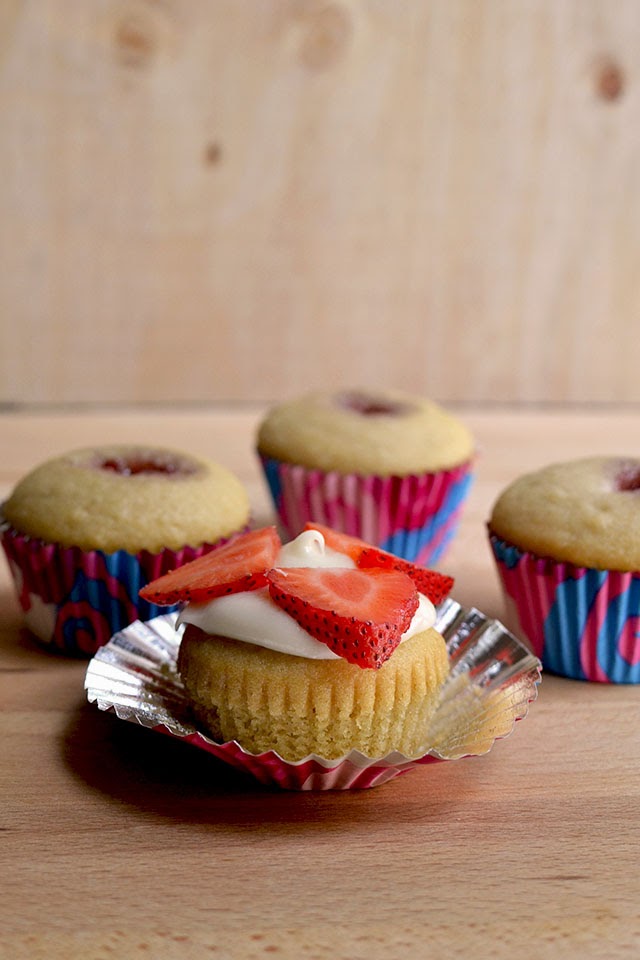 Cupcakes with Strawberry & Creamcheese