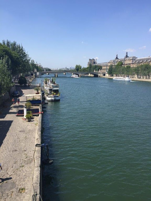 promenade à Paris