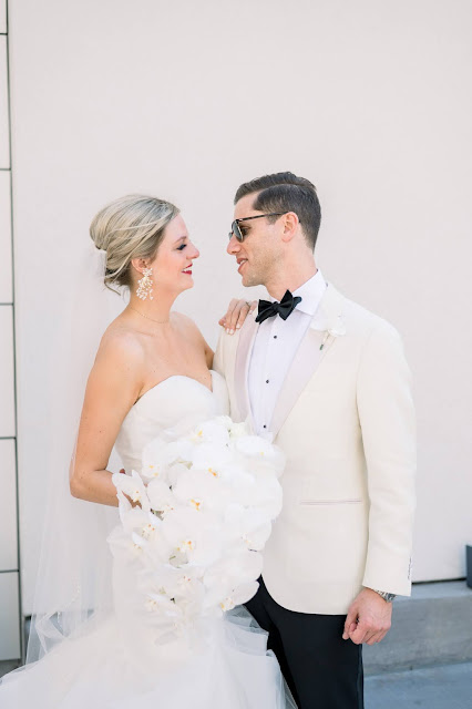 St. Louis Wedding Photographer & Videographer | Black & White Minimalist Wedding | Jewish Wedding | Rooftop Poolside Wedding