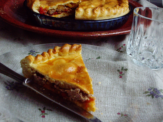 empanada gallega de carne y manzana empanada gallega de carne y manzana