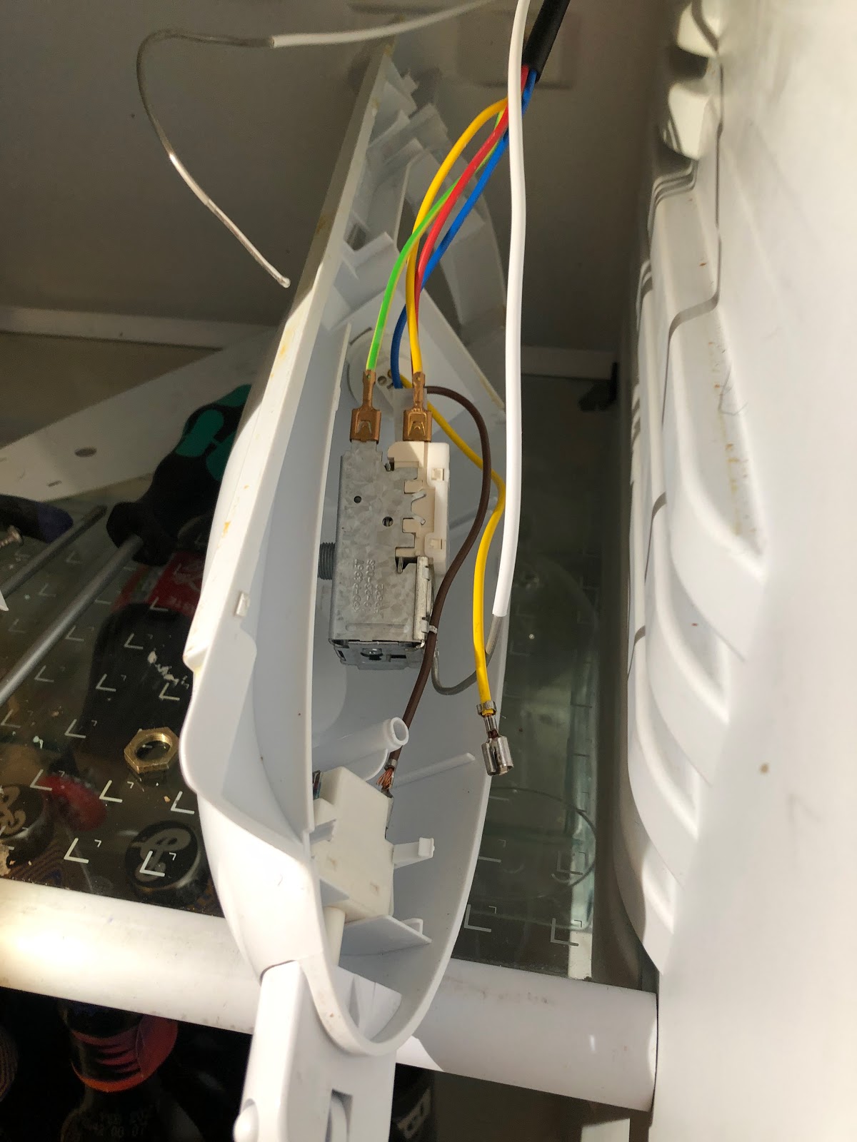 Troubleshooting and fixing a Hotpoint RL78P Larder Fridge Gareth
