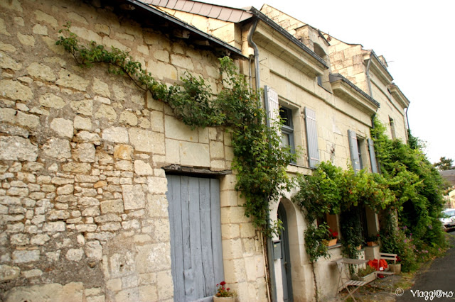 Le tipiche case di tufo bianco di Montsoreau