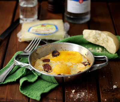 saganaki con soutzouki e kaseri