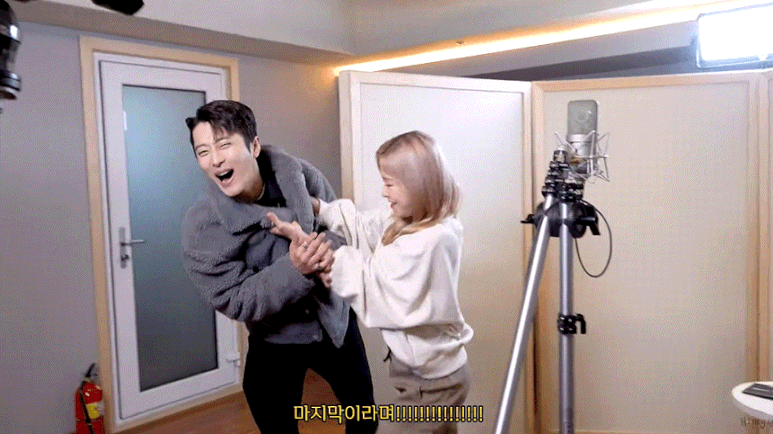 친남매 같은 에이프릴 채원 카드 제이셉 케미 | 인스티즈