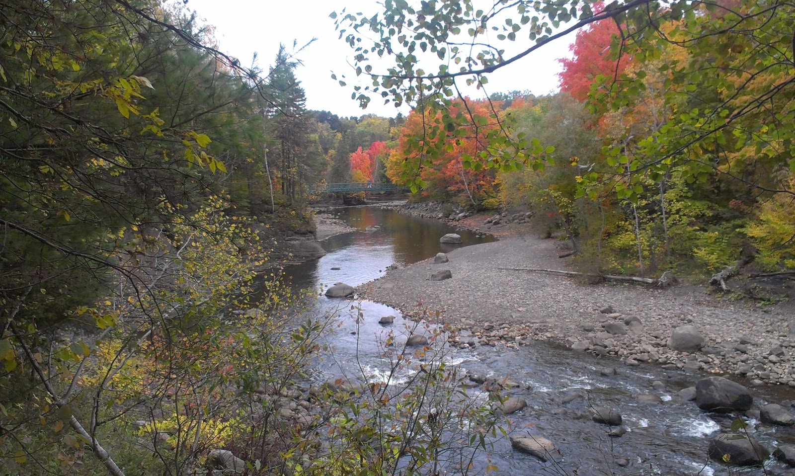M Patate en rando Sentier linéaire de la rivière StCharles, Québec