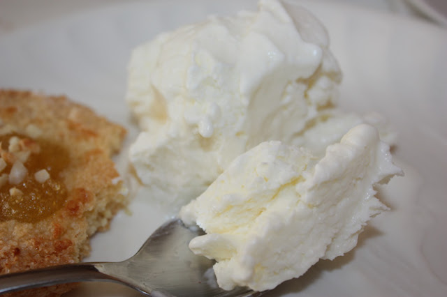  helado de yogur griego y limón 