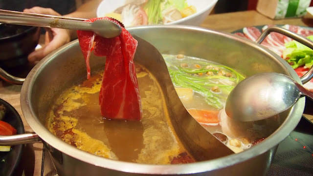 中永和火鍋 宵夜 團體聚餐推薦 李白湯鴛鴦鍋 原味純粹豚骨湯 老四川麻辣 【新北市永和區/捷運頂溪/火鍋】