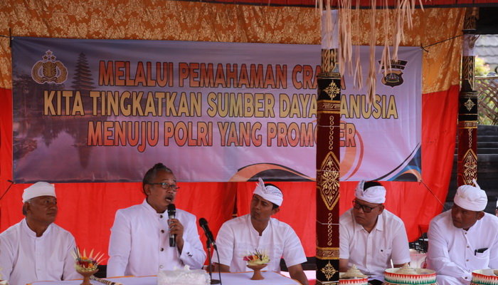 Toleransi Antar-Umat Beragama, Kapolres Bangli Prakarsai Pembangunan Pura Giri Brata