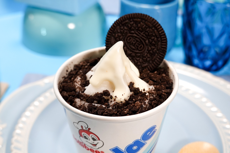 Jollibee launches Cookies 'n Cream Sundae Twirl GeekyKitch