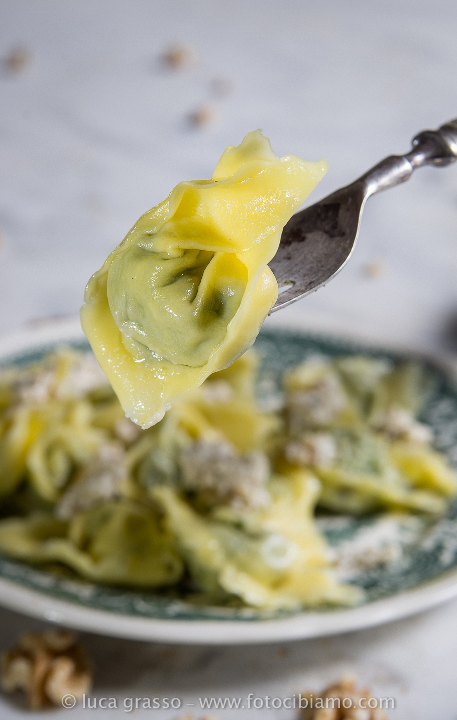 fotocibiamo PANSOTI ALLA SALSA DI NOCI...per la GN del calendario del cibo italiano.