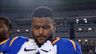 Los Angeles Rams defensive tackles Aaron Donald