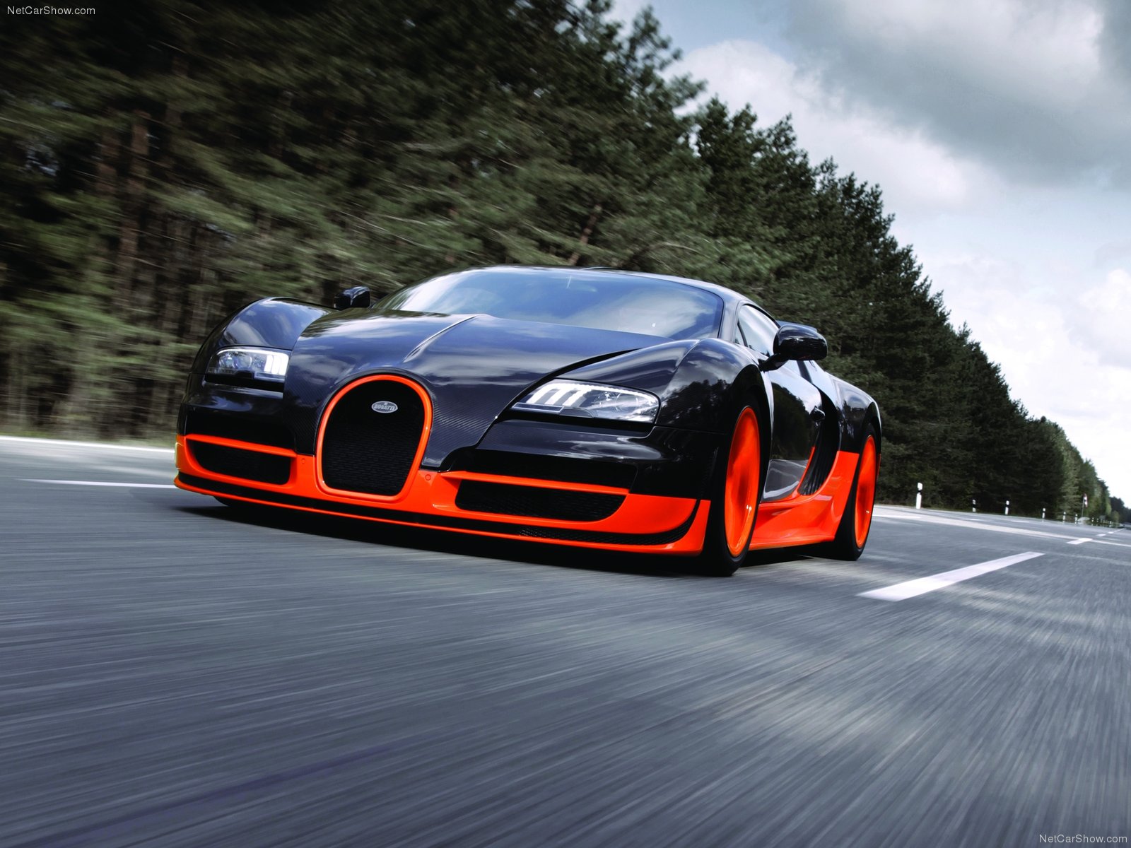 1366x768 2013 Bugatti Veyron Grand Sport Vitesse Legend Meo Costantini 4 Wallpapers
 HD for PC and Mobile
