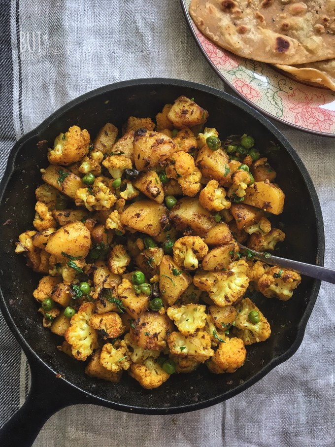Featured image of post How to Make Aloo Gobi Matar Dry Recipe
