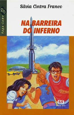 Na Barreira do Inferno. Silvia Cintra Franco. Editora Ática. Coleção Vaga-Lume. 2000-2011 (6ª edição). ISBN: 85-08-03599-3 e 978-85-08-03599-1 (a partir de 2007). Capa de Edgard Rodrigues de Souza (ilustração) e Ary Almeida Normanha (leiaute). Ilustrações de Edgard Rodrigues de Souza.