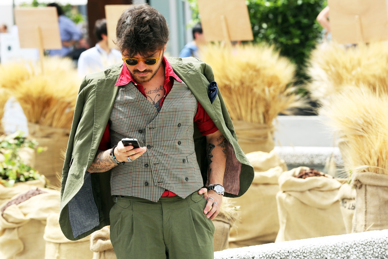 итальянцы поздно. адриано джаннини. модные итальянцы на улице. итальянцы на улице. итальянцы.