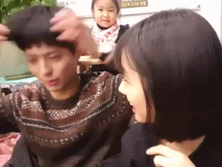 오늘자 V앱 응답하라1988 덕선(혜리)+택(박보검) | 인스티즈