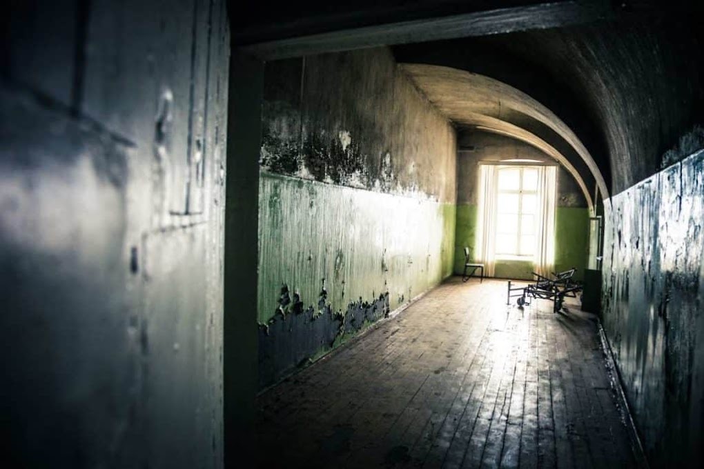 صور نادرة للسجون المهجورة وتاريخها