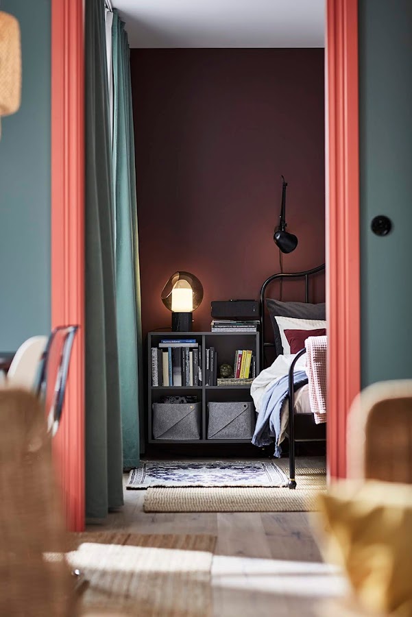 Librería con altavoz wifi 