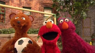 Elmo, Baby bear, Telly, Sesame Street Episode 4415 Rosita's Abuela season 44