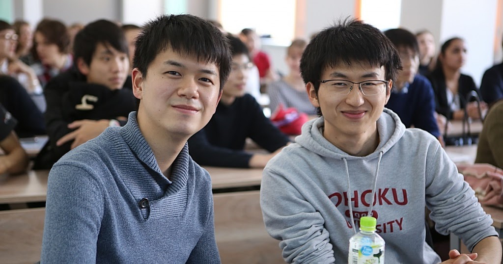 китайцы студенты. образование для иностранцев в японии. японские студенты. китайские вузы. китайские вузы.