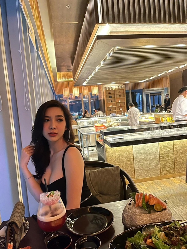 Clip nóng nữ tiếp viên Bamboo Airways 5