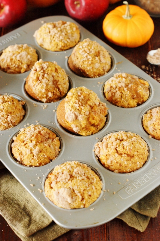 Pumpkin Apple Streusel Muffins 2 fall flavors are perfect together