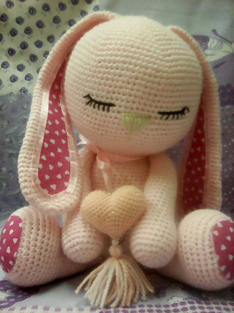 Conejita dormilona amigurumi