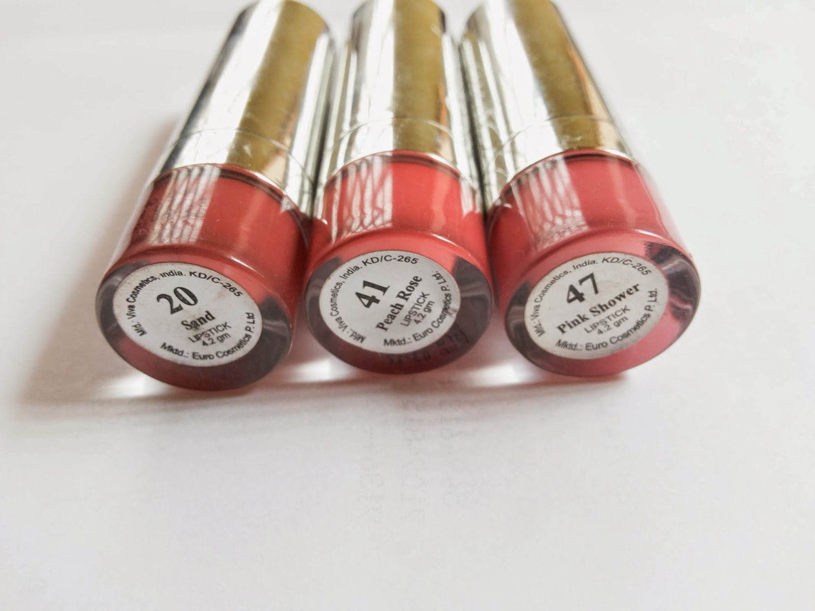 Fuchsia World Viana Lipstick Review