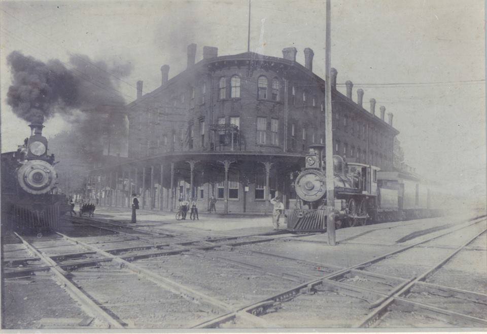 Towns and Nature Crestline, OH Big Four and Pennsy Union Stations