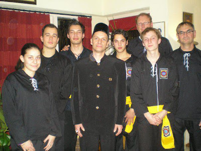 Komunitas Pencak Silat Indonesia Bersatu: SH WINONGO