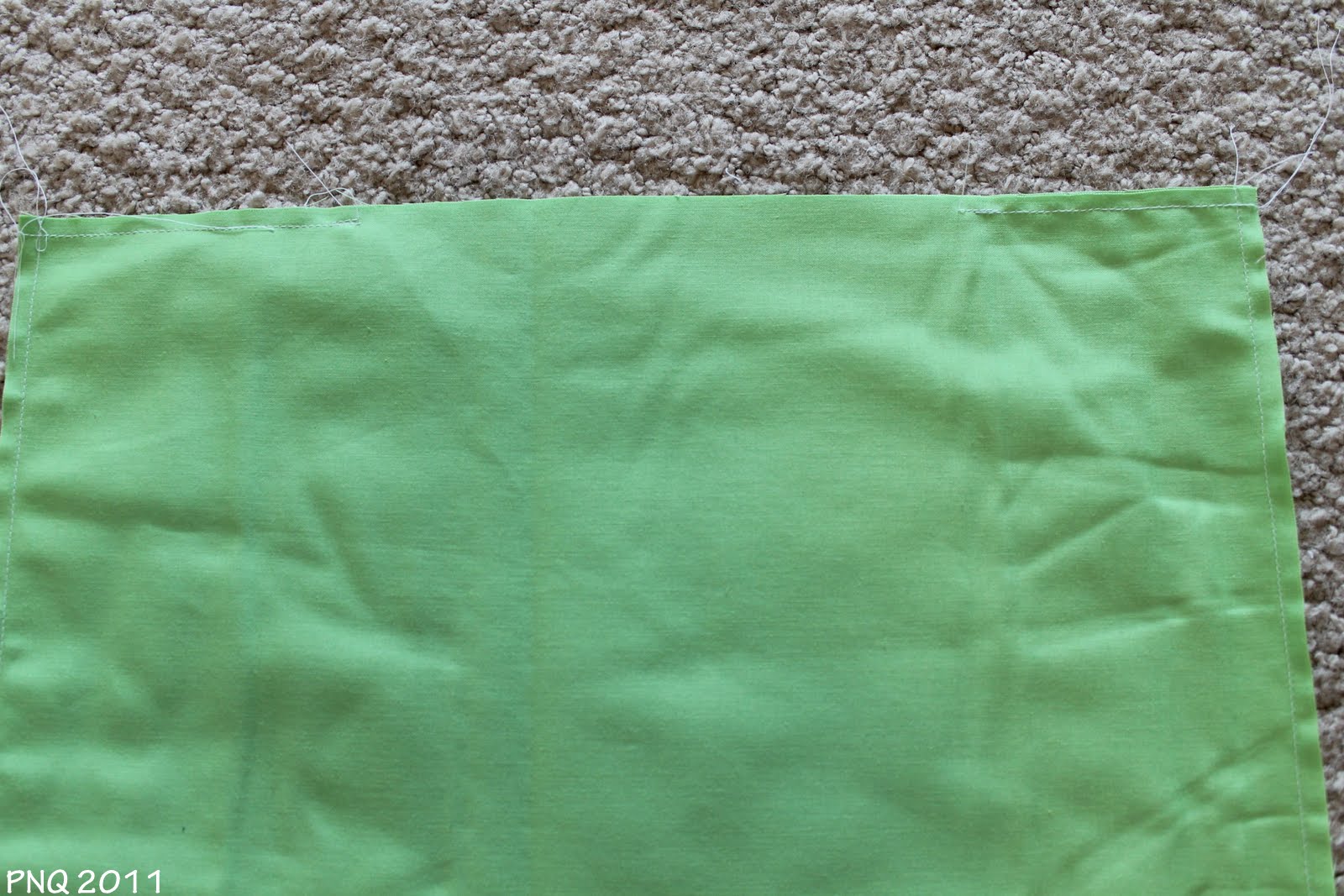 Piece N Quilt Cubed Pillow {free tutorial}