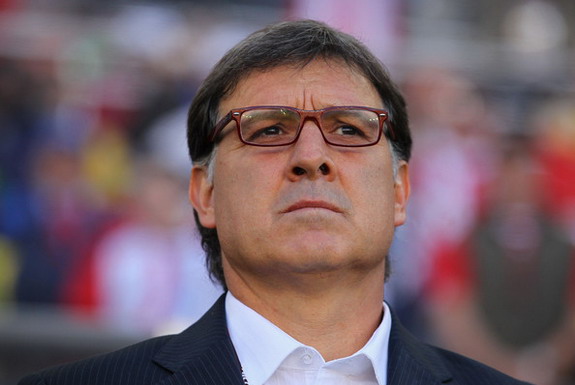 http://1.bp.blogspot.com/-Eh7TzJpd_b4/Ue_Nc7VMe_I/AAAAAAAAMqE/OpzIGbHYkgQ/s1600/Gerardo+Martino+Barcelona+Coach.jpg
