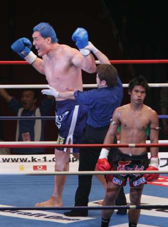 Arte martiale Martial arts 格闘技 Colosul Choi Hongman facut K.O