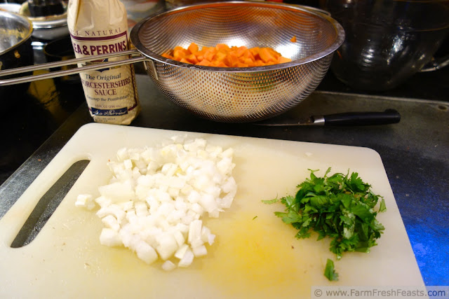 http://www.farmfreshfeasts.com/2013/01/mindless-sweet-potato-hash-introducing.html