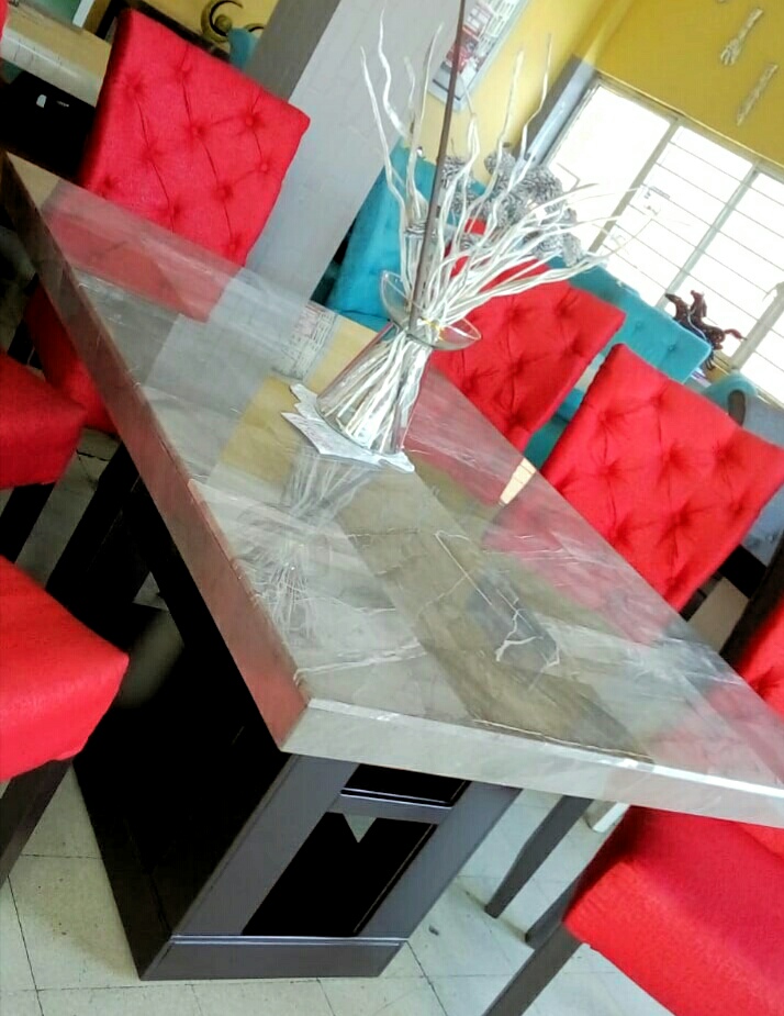 COMEDORES CON CUBIERTAS DE MARMOL