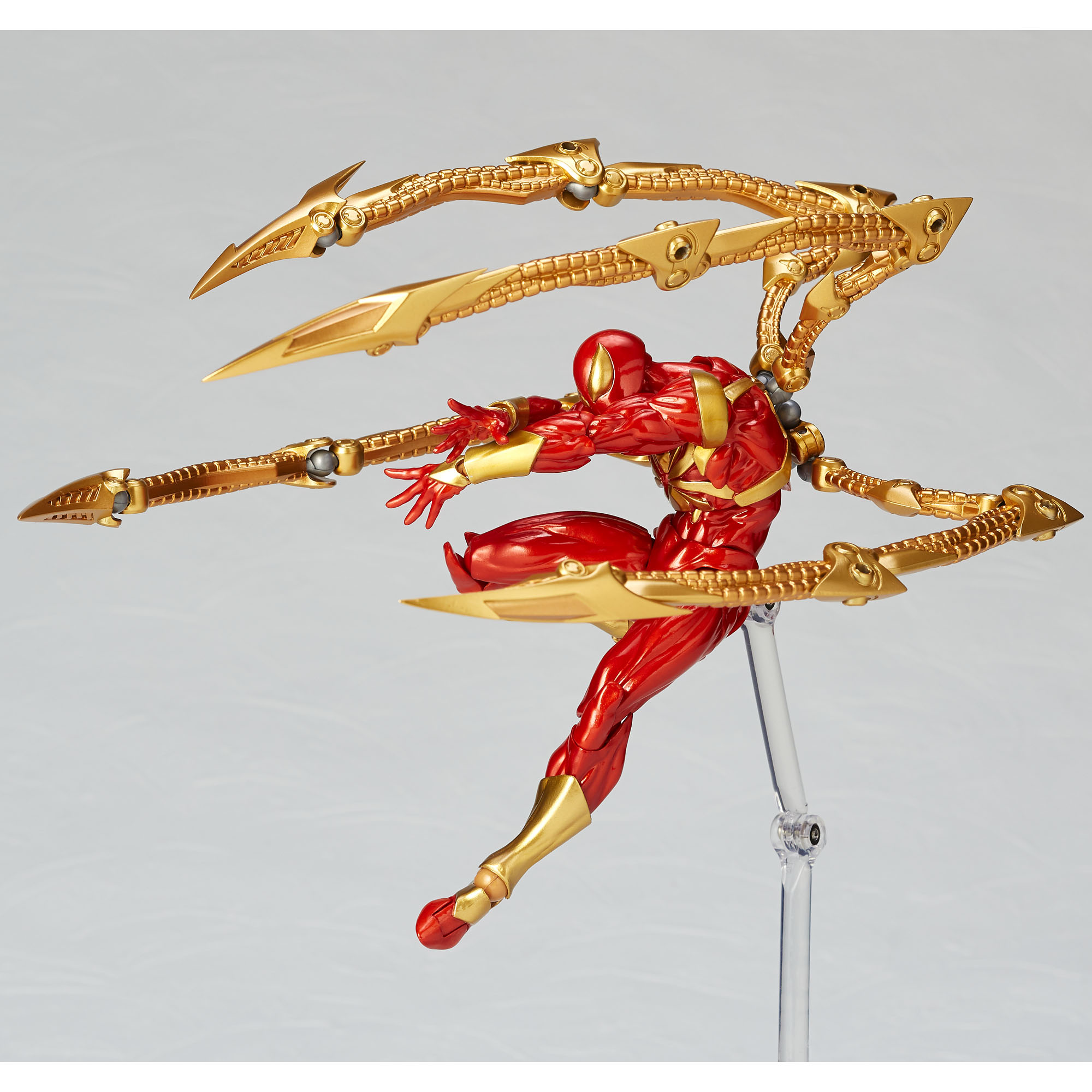 Amazing Yamaguchi Revoltech Iron Spider action Figure revealed! (Where