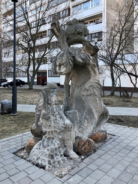 Большая Черкизовская улица, скульптура