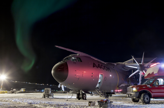 El A400M de Airbus Military demuestra su resistencia al frío extremo en Canadá.