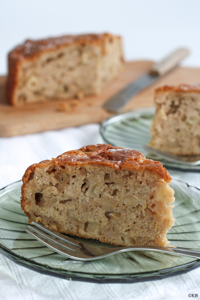 Huis, tuin en keukenvertier Cake met stukjes appel van Delia Smith Huis, tuin en keukenvertier Cake met stukjes appel van Delia Smith