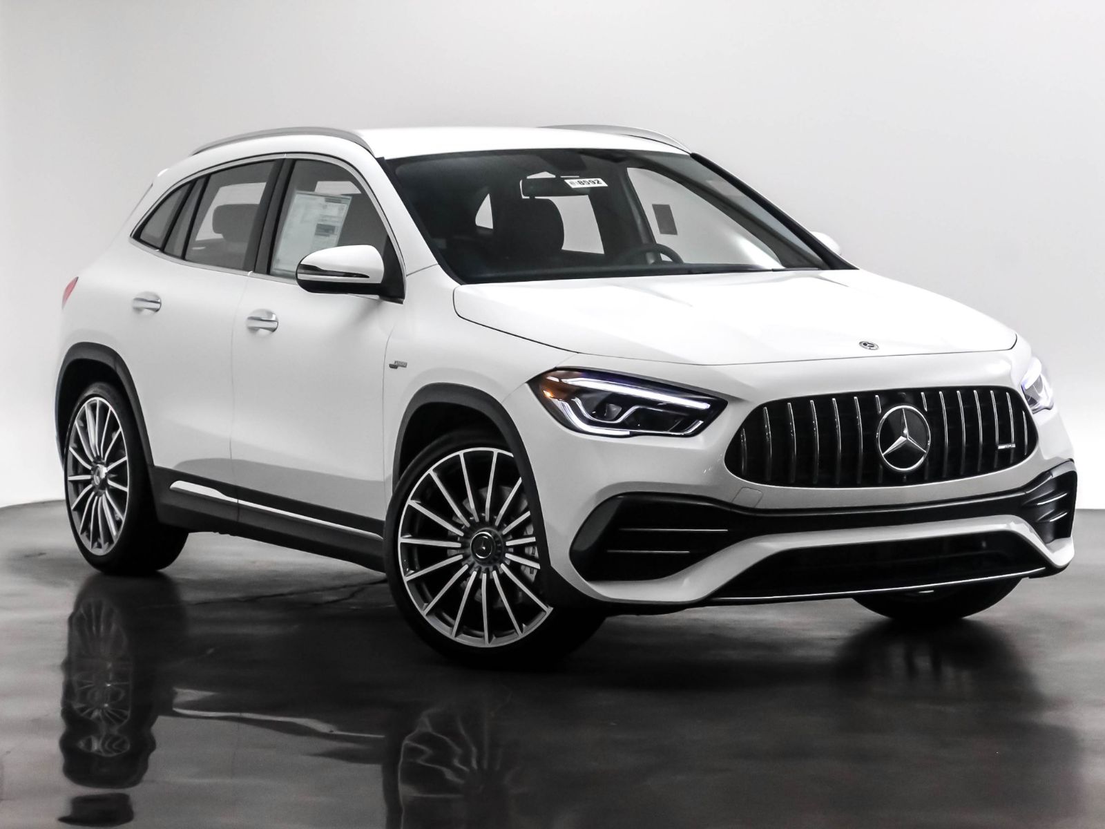 2021 Mercedes Benz Amg Gla 35 Suv Review Specs Price Carshighlight Com