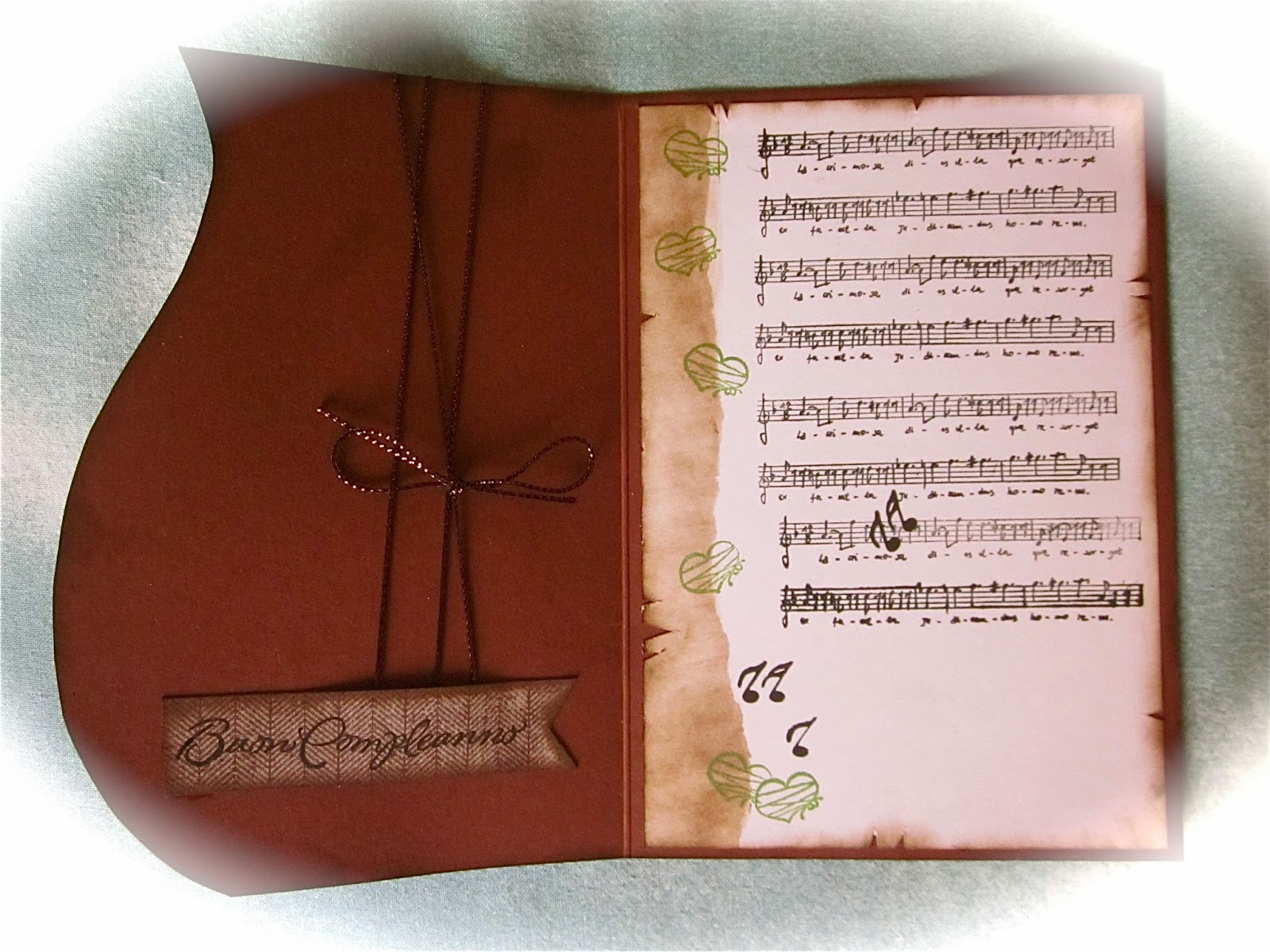 BIGLIETTO PERSONALIZZATO PER chitarra musica auguri compleanno Strat