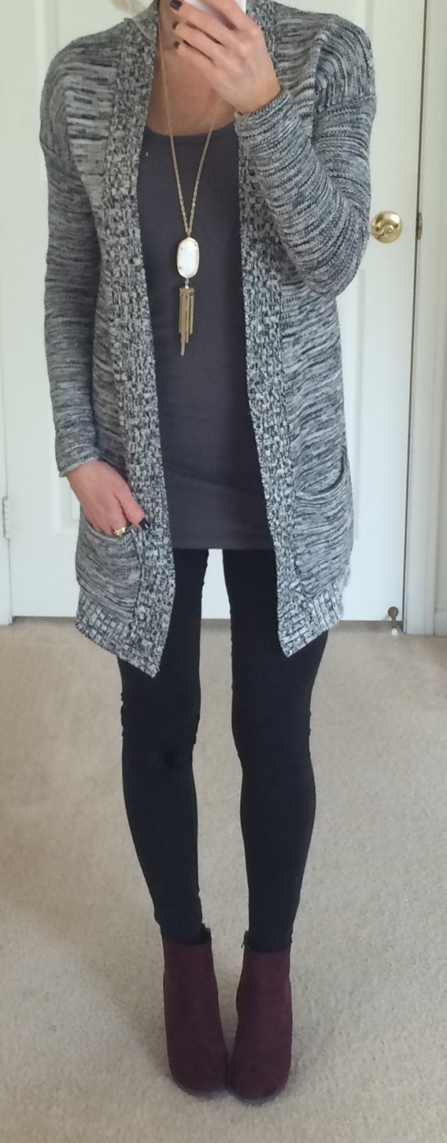 do you wear knee sleeves under or over leggings wholesale