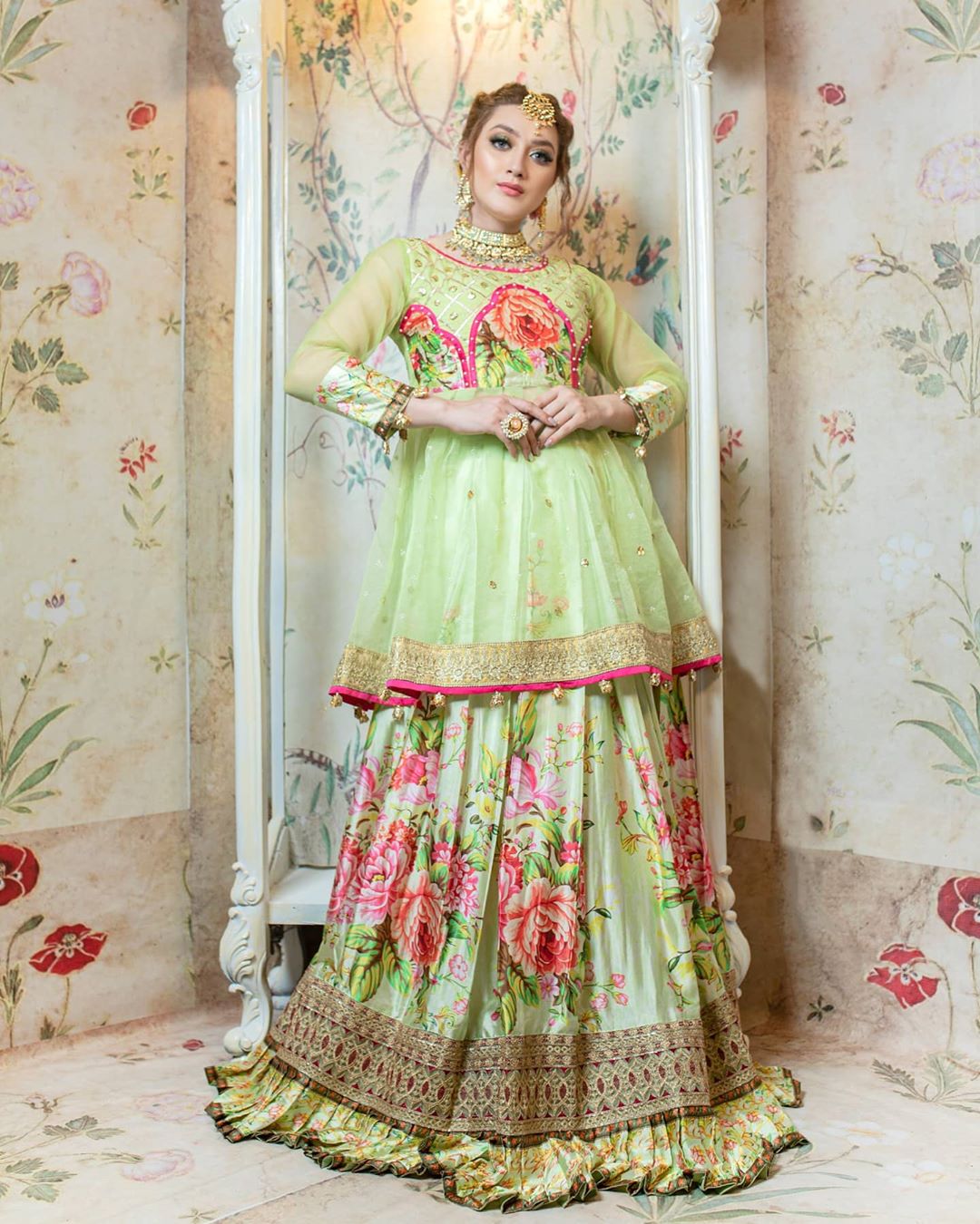 Ehd-e-Wafa Actress Momina Iqbal Majestic Looks from Bridal Photo Shoot Ehd-e-Wafa Actress Momina Iqbal Majestic Looks from Bridal Photo Shoot