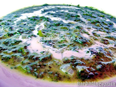 Mâncare de urzici cu usturoi