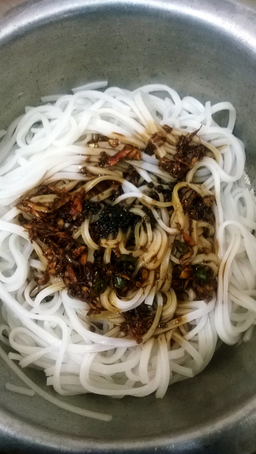 LEMON SOY SAUCE BROCCOLI NOODLES / Nairobi Kitchen