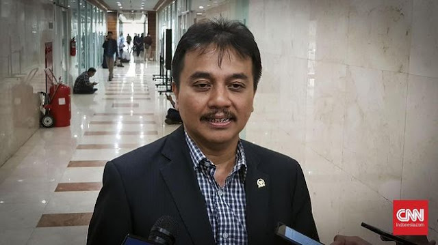 Premium Mau Dihapus dengan Dalih Tak Ramah Lingkungan, Roy Suryo: Masyarakat Dipaksa Beli Pertamax? Premium Mau Dihapus dengan Dalih Tak Ramah Lingkungan, Roy Suryo: Masyarakat Dipaksa Beli Pertamax?