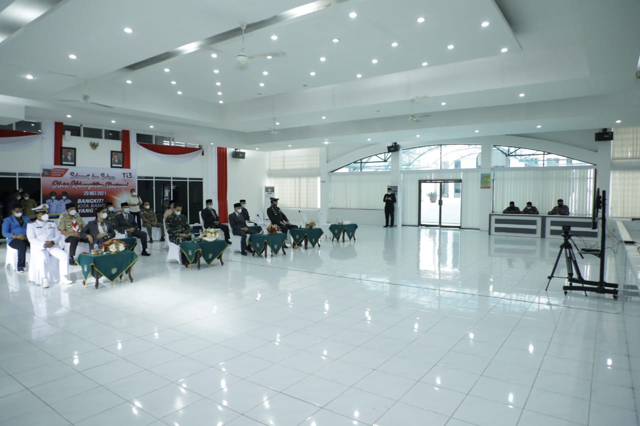 Bupati Asahan Mengikuti Upacara Peringatan Hari Kebangkitan Nasional ke 113 Yang Digelar Kementerian Kominfo RI Bupati Asahan Mengikuti Upacara Peringatan Hari Kebangkitan Nasional ke 113 Yang Digelar Kementerian Kominfo RI