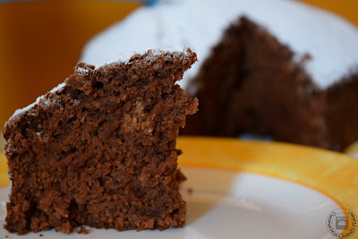 Torta light all'acqua e cacao   