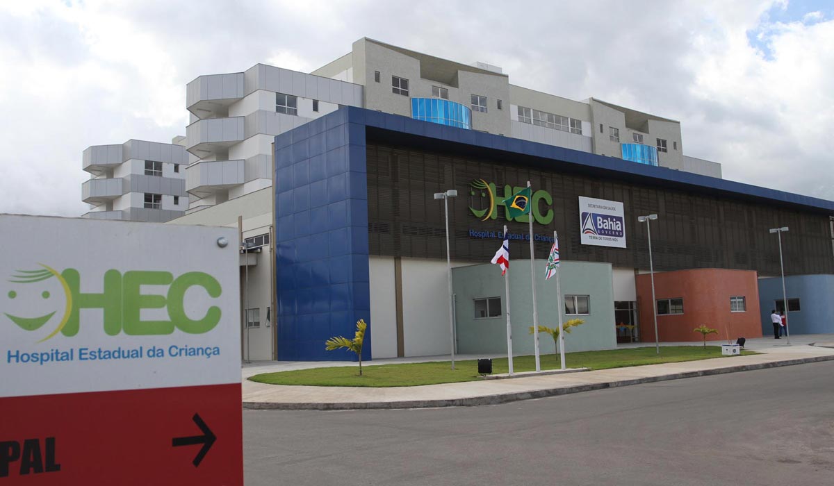 Criança de 1 ano morre após sofrer acidente com portão em Feira de Santana